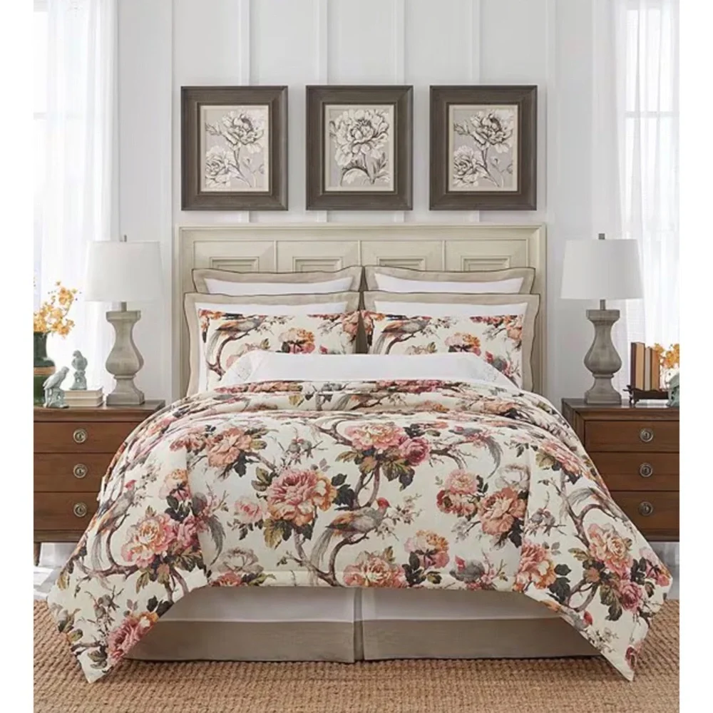Southern Living Floral Patterned Comforter Set